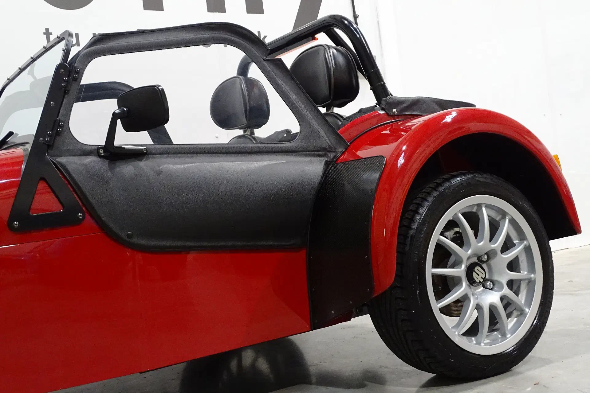 Caterham 40YOC Roadsport 140
