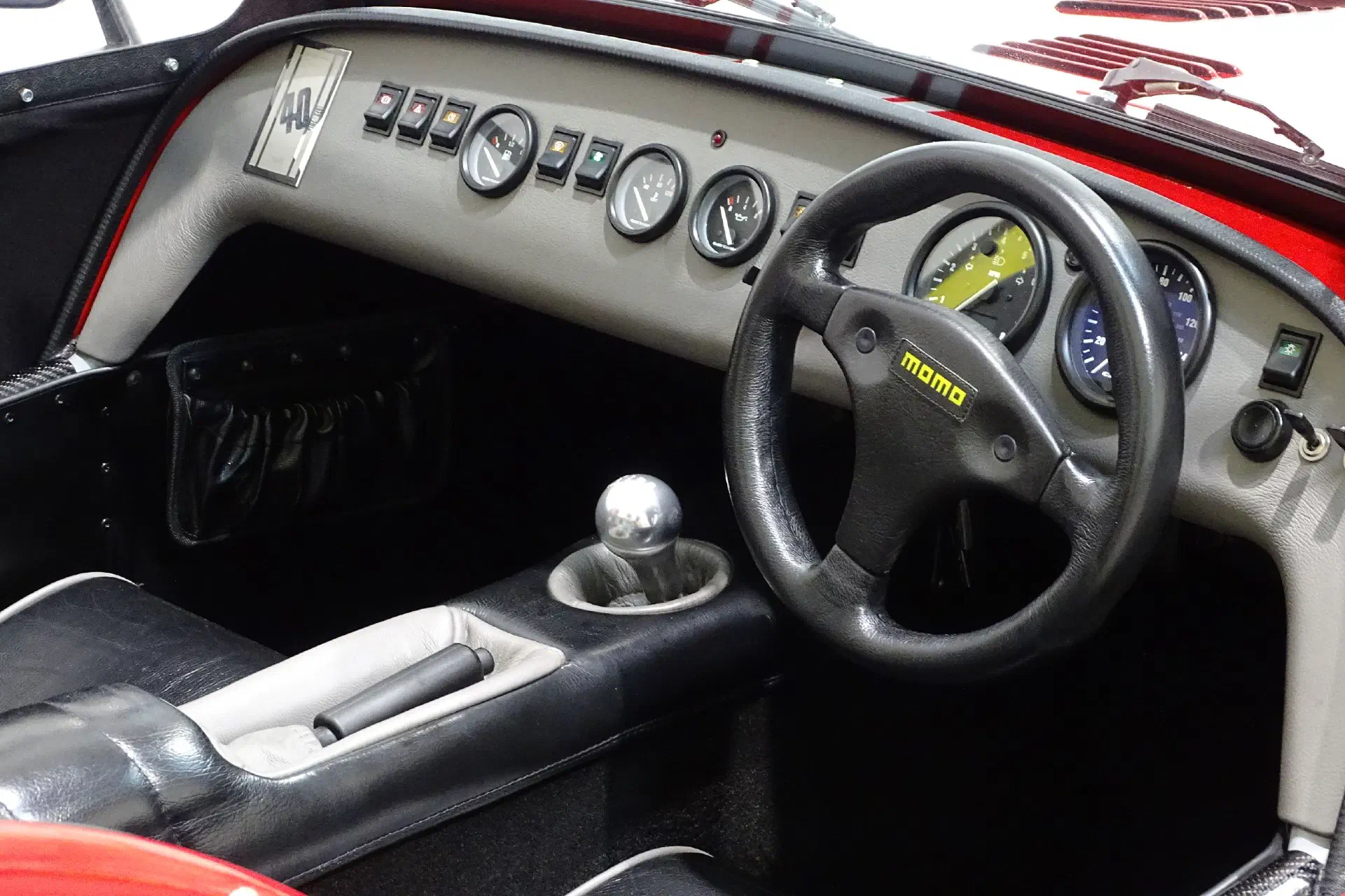 Caterham 40YOC Roadsport 140