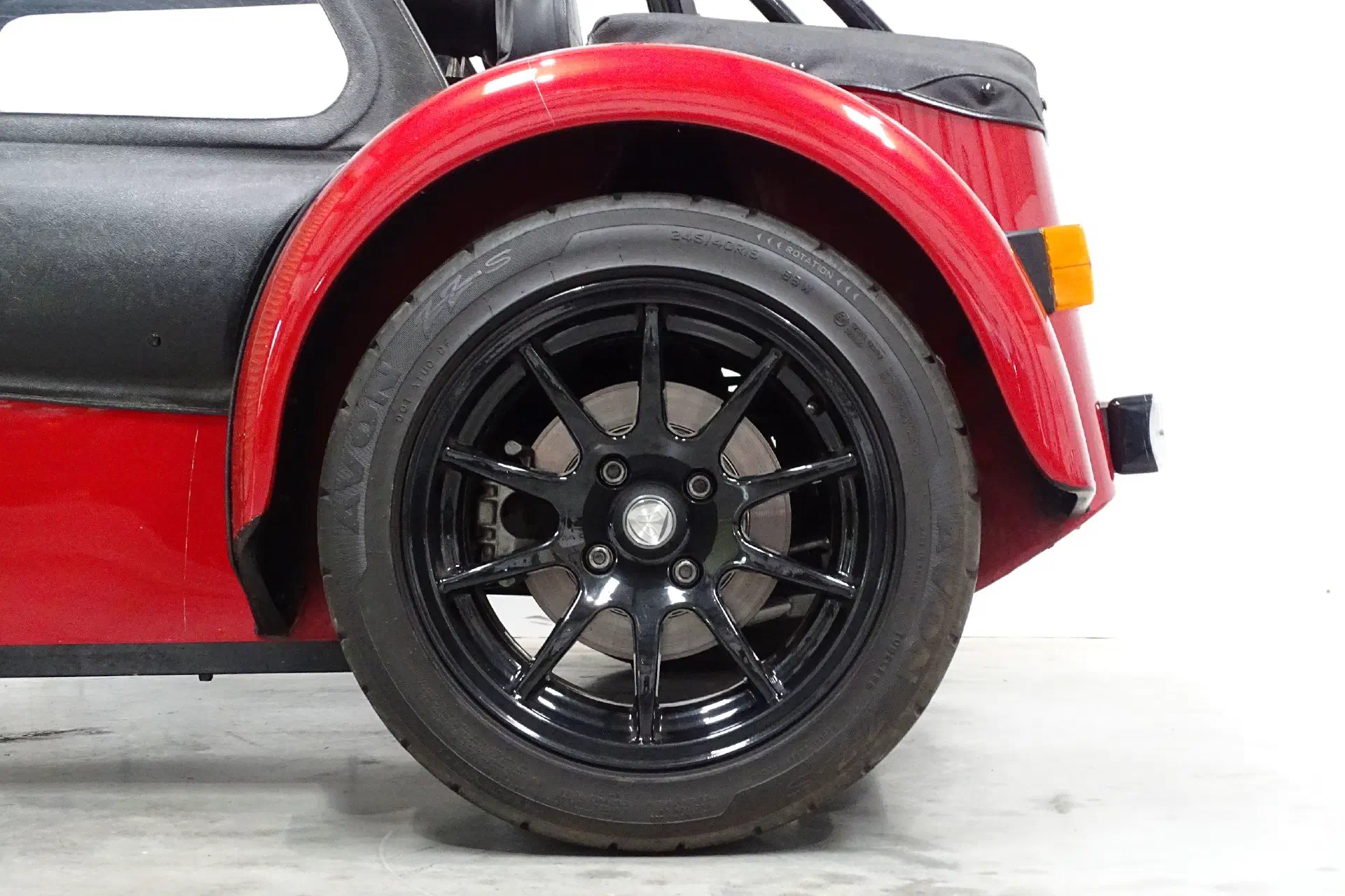 Caterham CSR 200