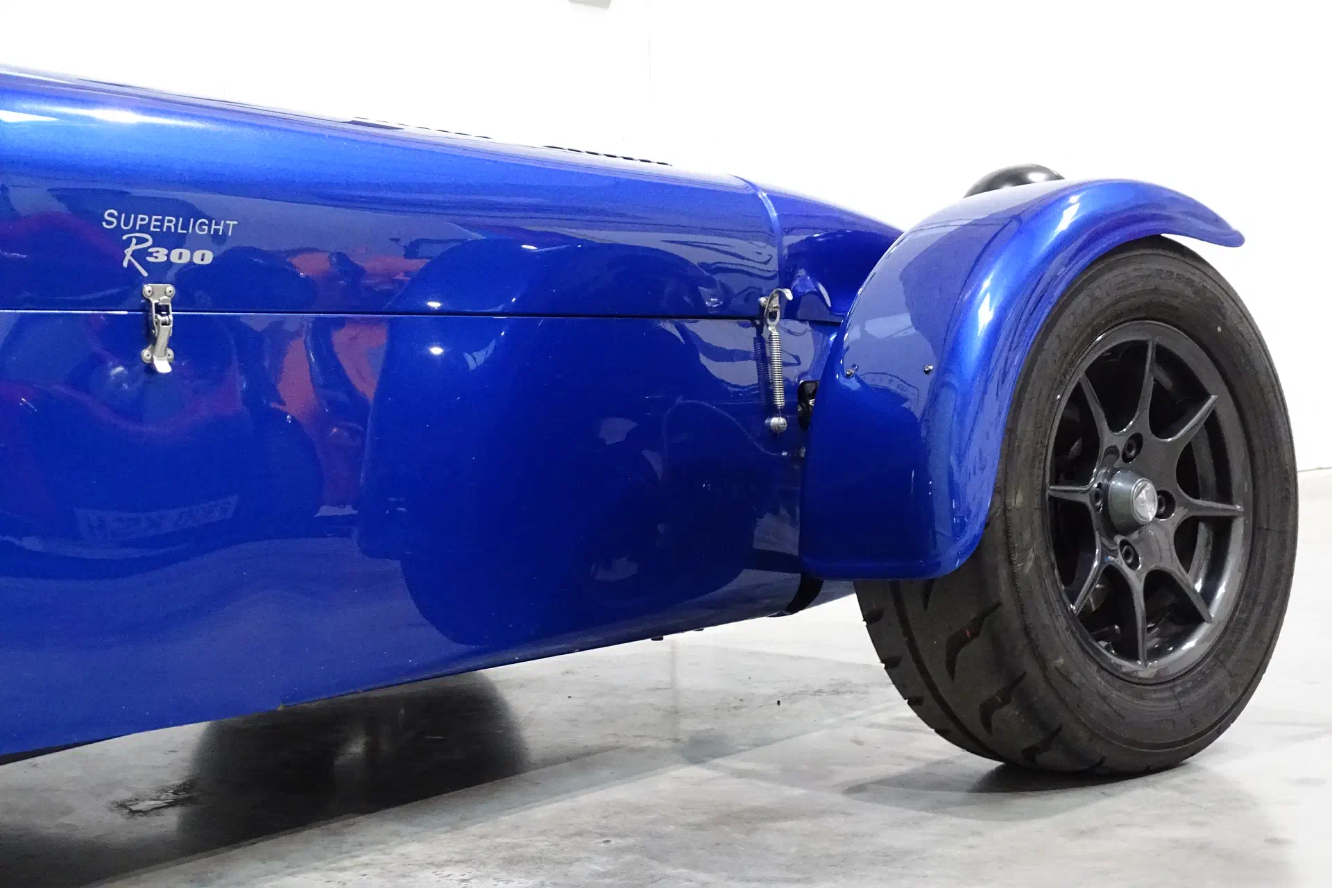 Caterham Superlight R300