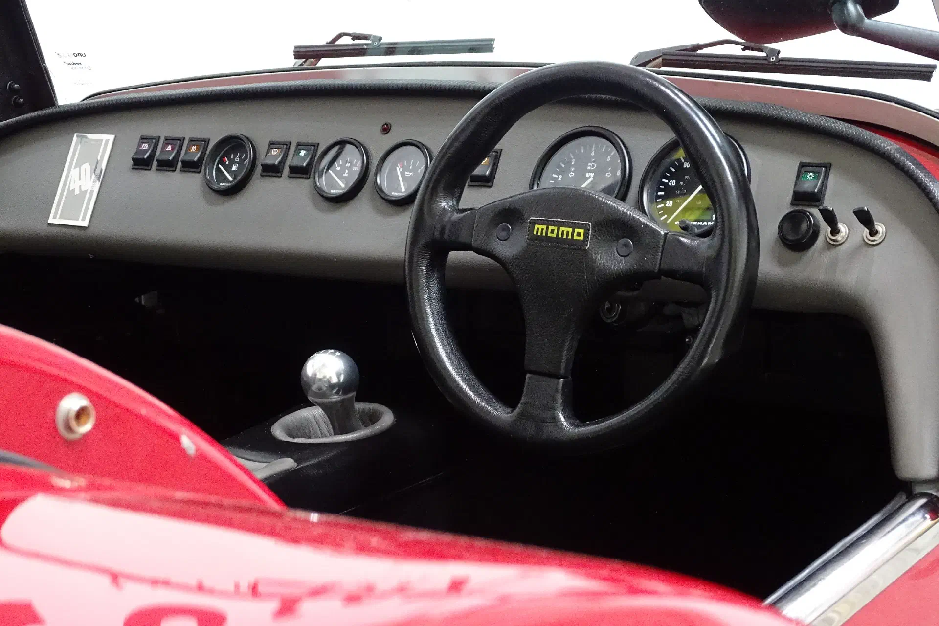 Caterham 40YOC 125 SV