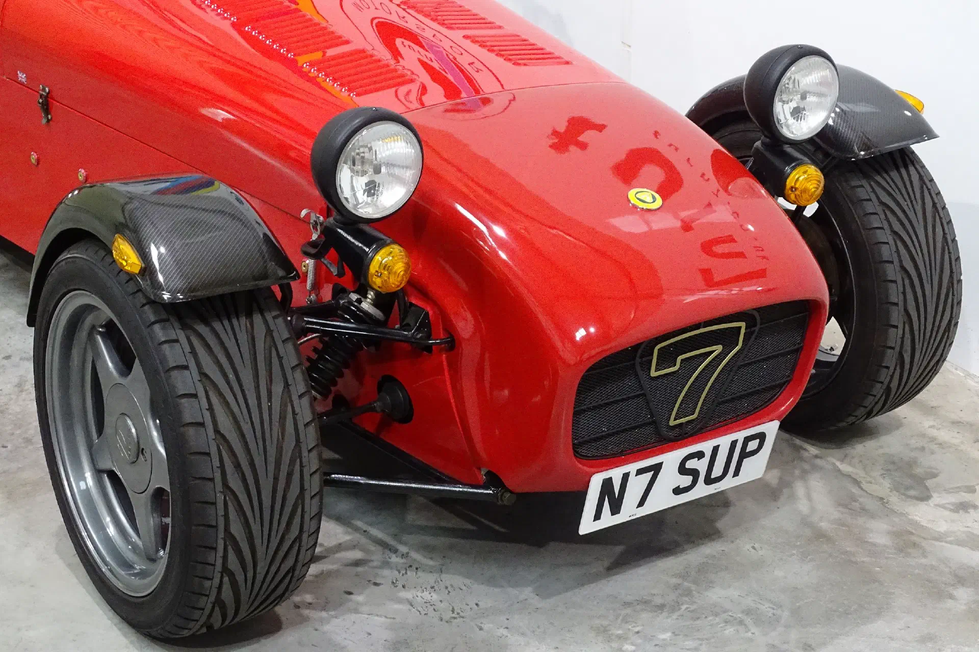 Caterham Roadsport 135