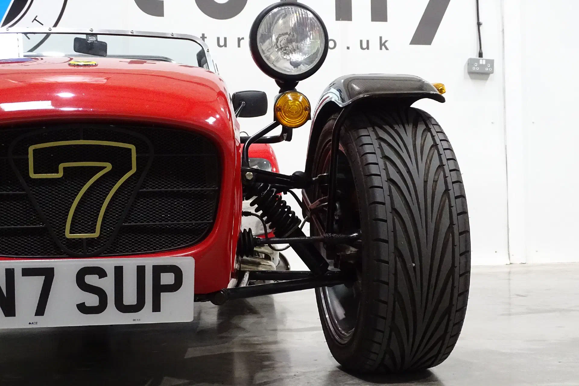 Caterham Roadsport 135