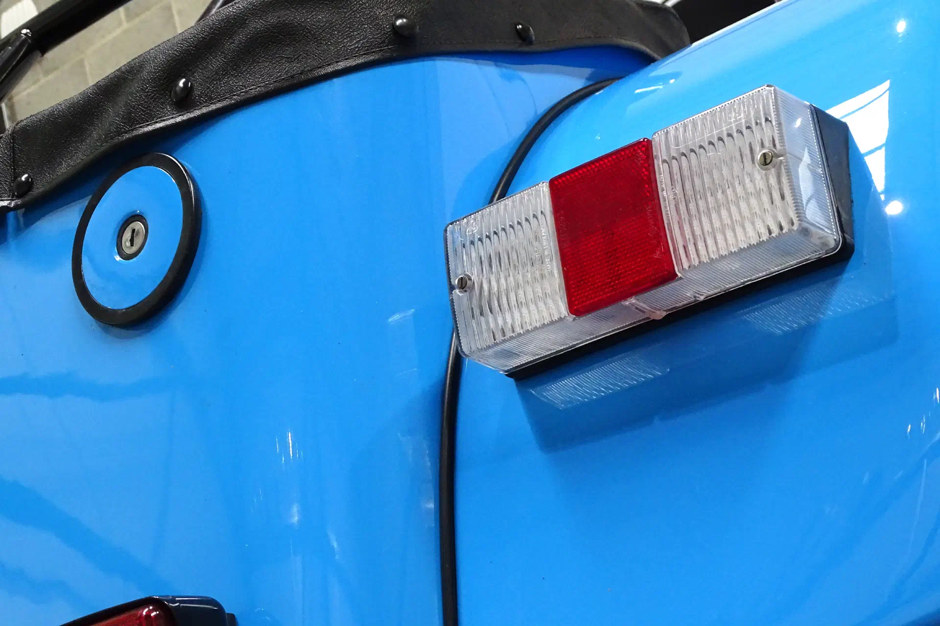 Caterham Superlight R400