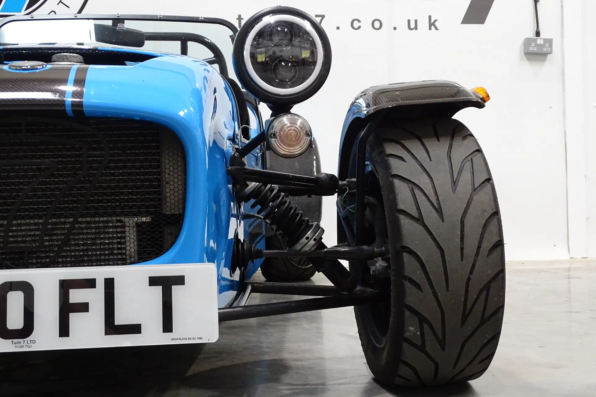 Caterham Superlight R400