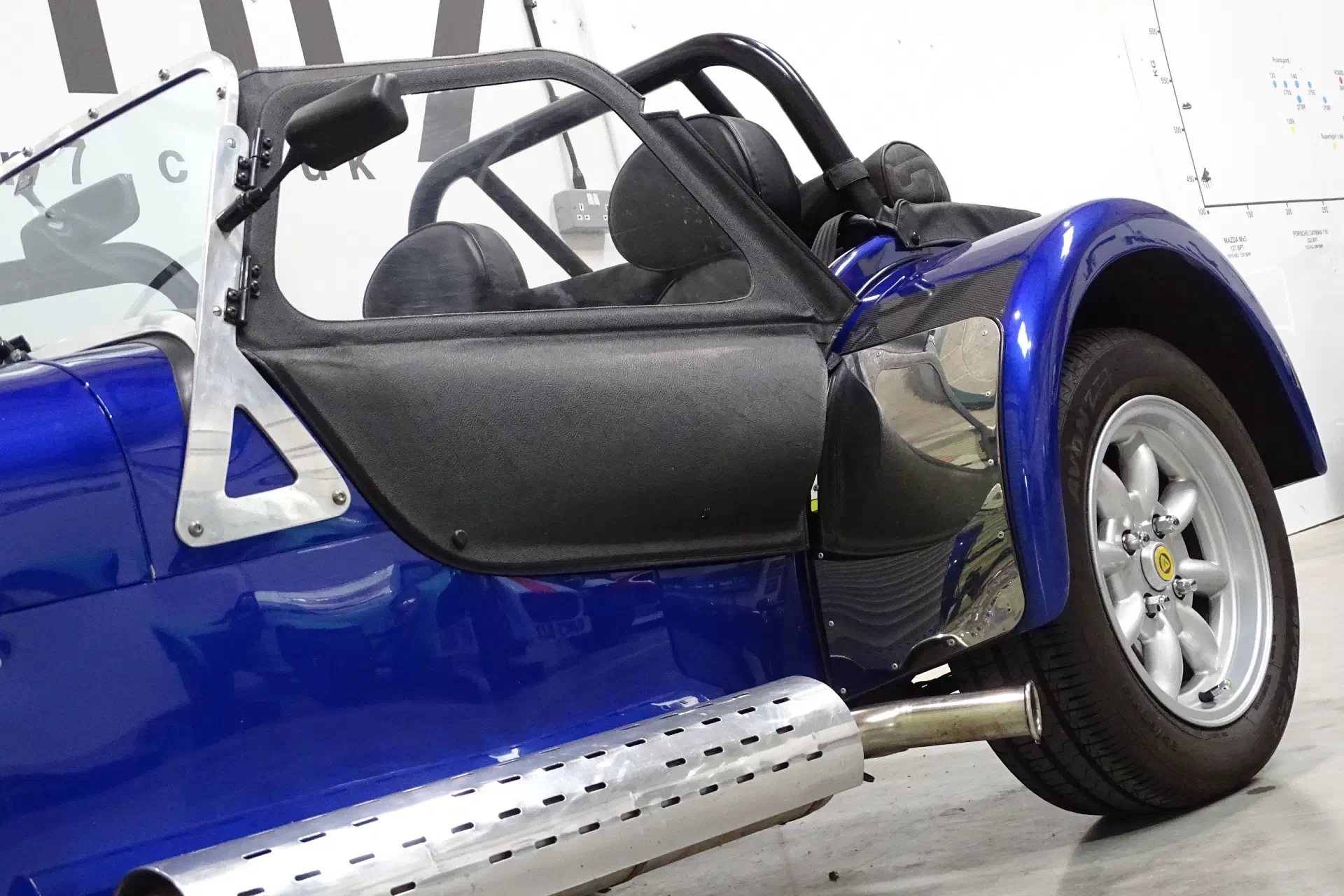 Caterham Roadsport 105