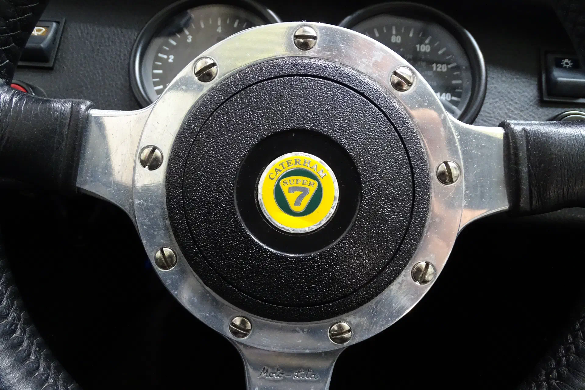 Caterham Roadsport 105