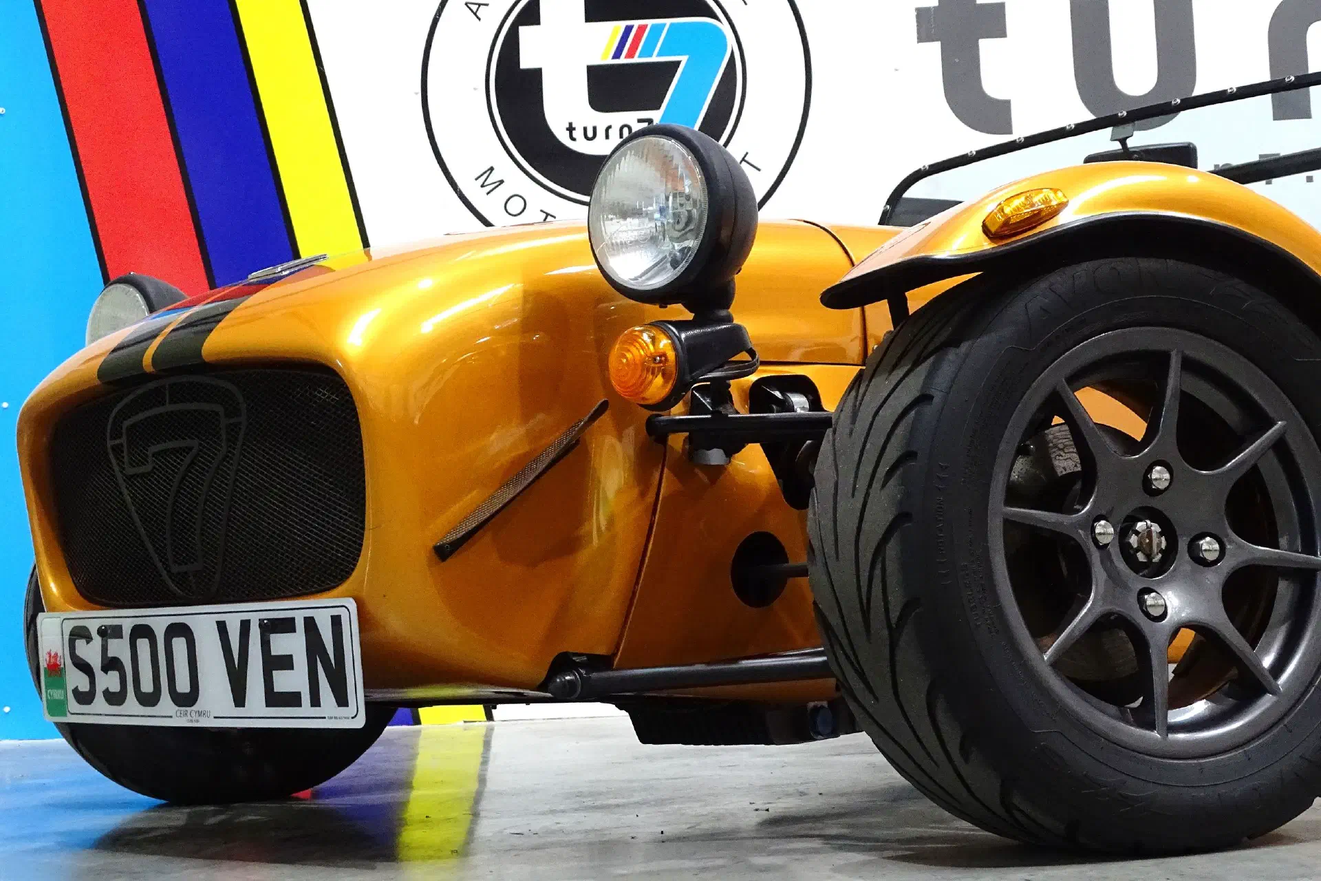 Caterham Supersport R +