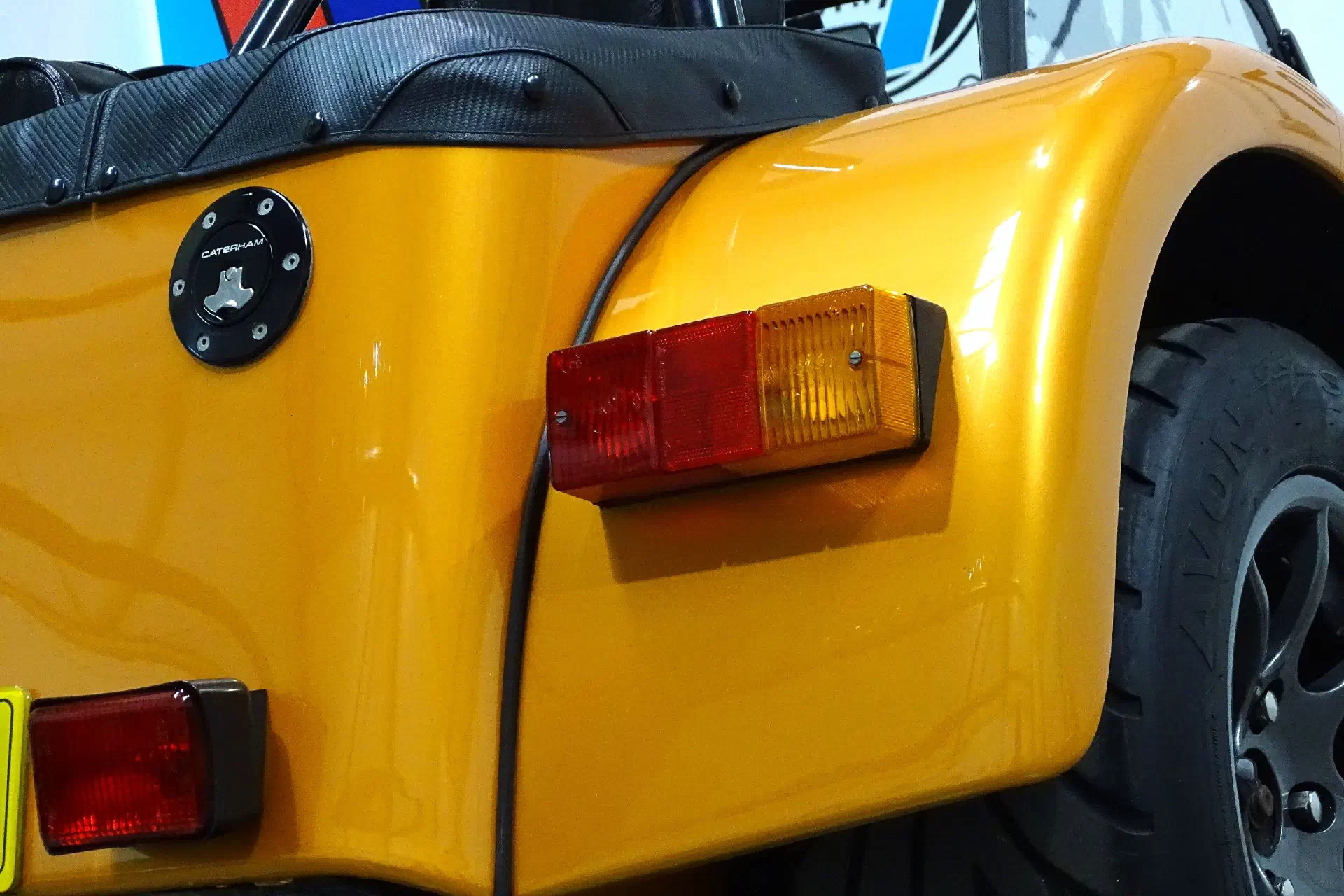 Caterham Supersport R +