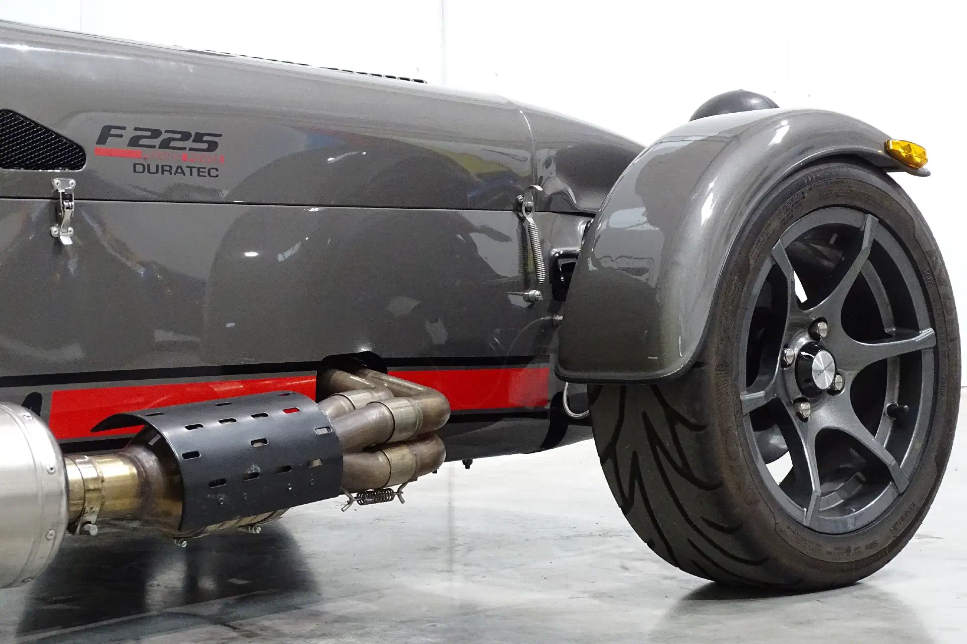 Caterham F225R