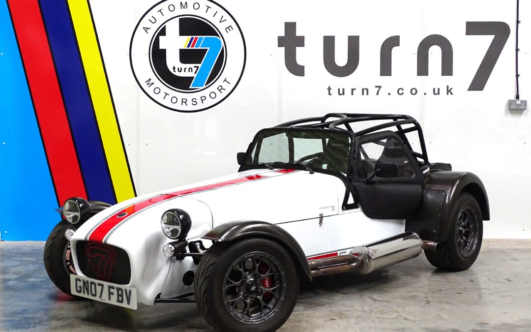 Caterham Superwhite R 1